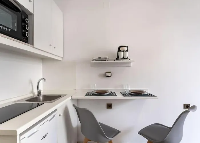 Dora Apartment
